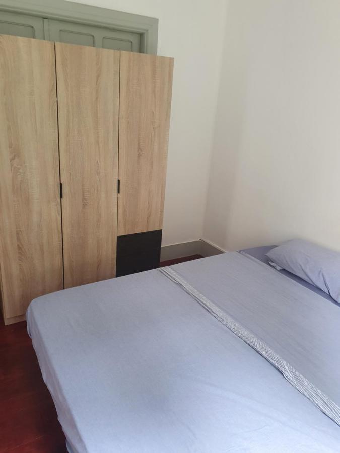 Habitacion Sencilla Con Balcon Виго Екстериор снимка